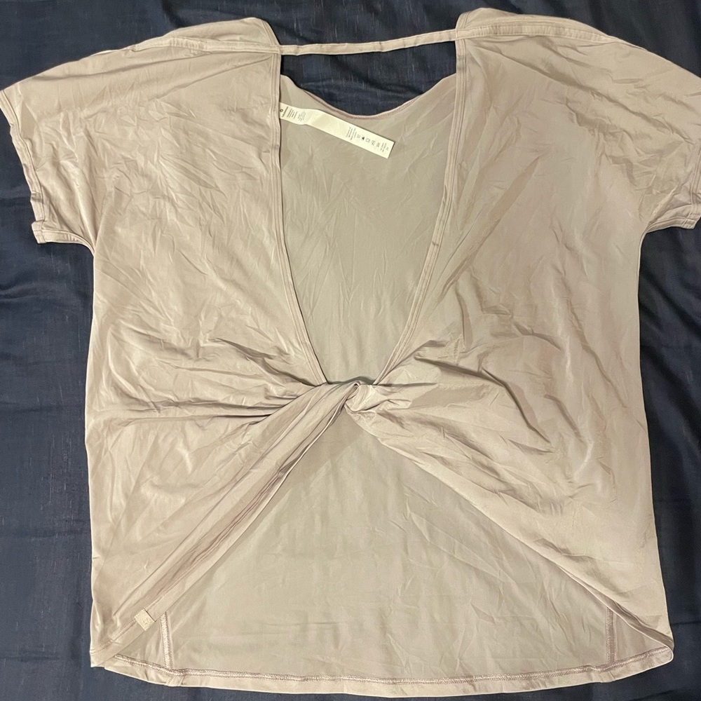 LULULEMON Twist Back Top